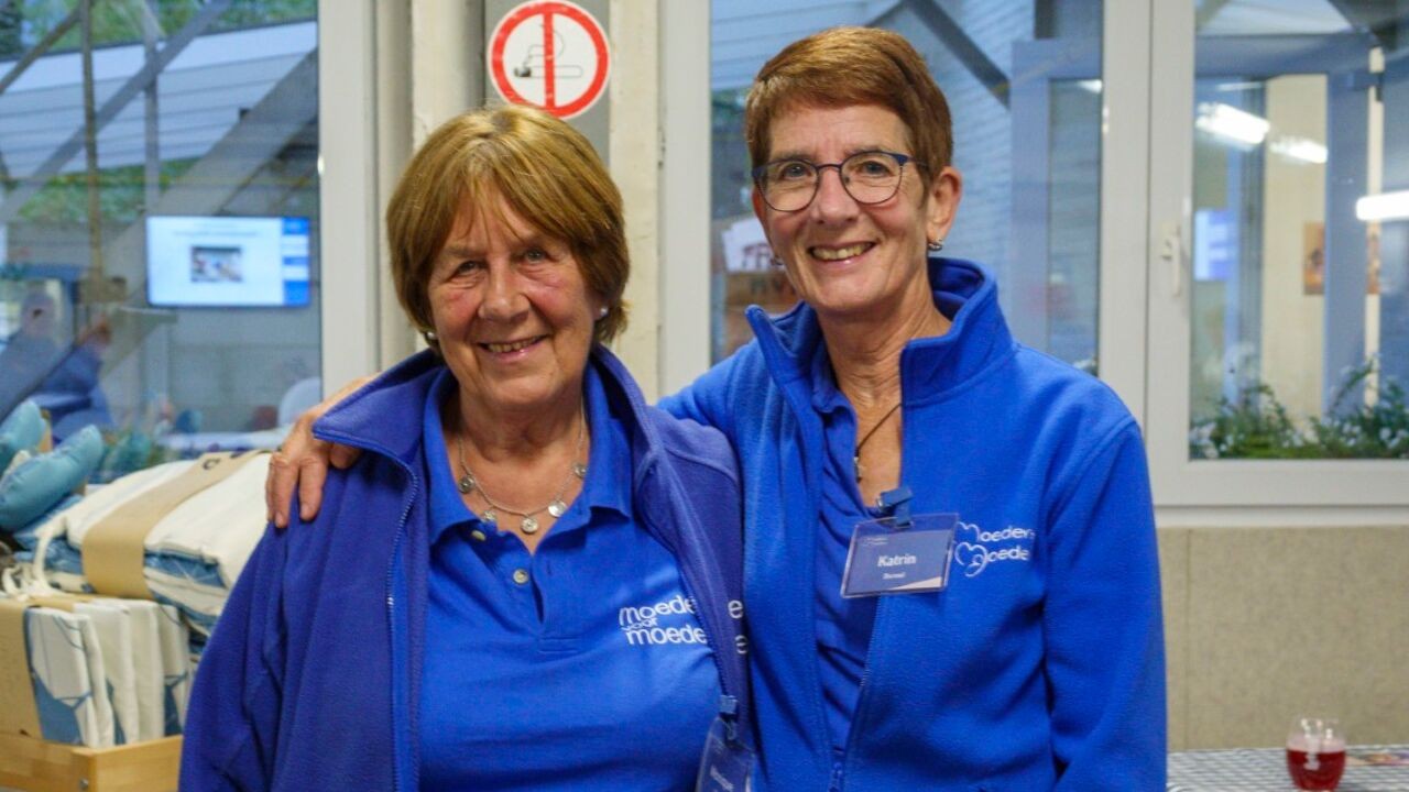 Dit zijn de "anonieme bomma's" van de vondelingenschuif nu er weer een baby is gevonden: "We oordelen niet, we luisteren alleen"