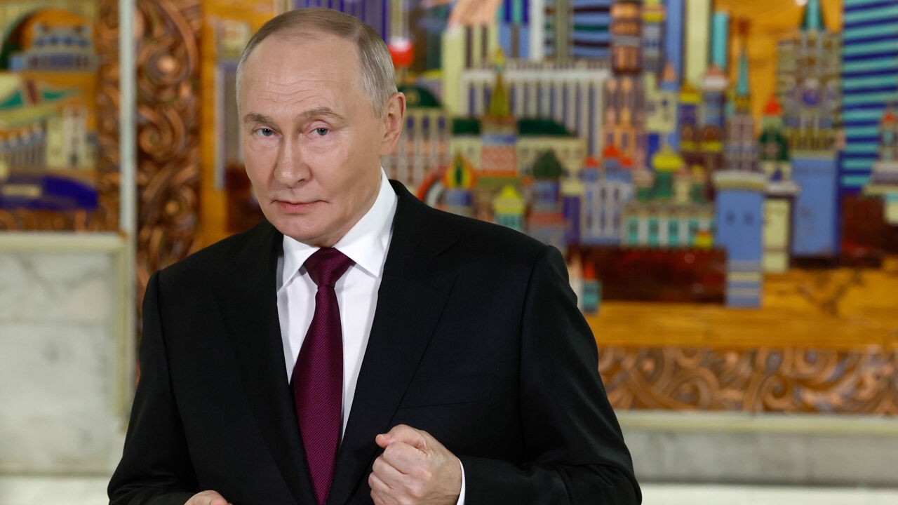 Poetin noemt Europese bezorgdheid over oorlog met Rusland "hysterie" en "leugens"