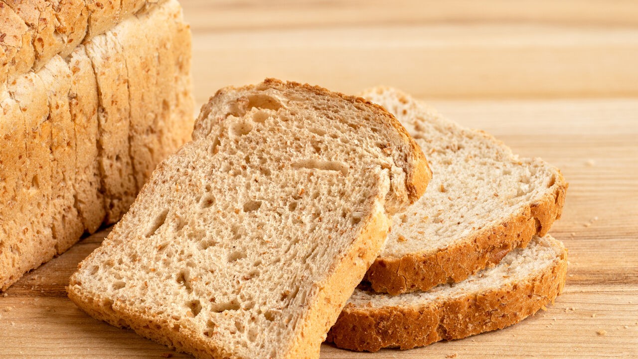 Kleinste PFAS aangetroffen in brood, speculaas en andere graanproducten: actiegroep vraagt meer onderzoek