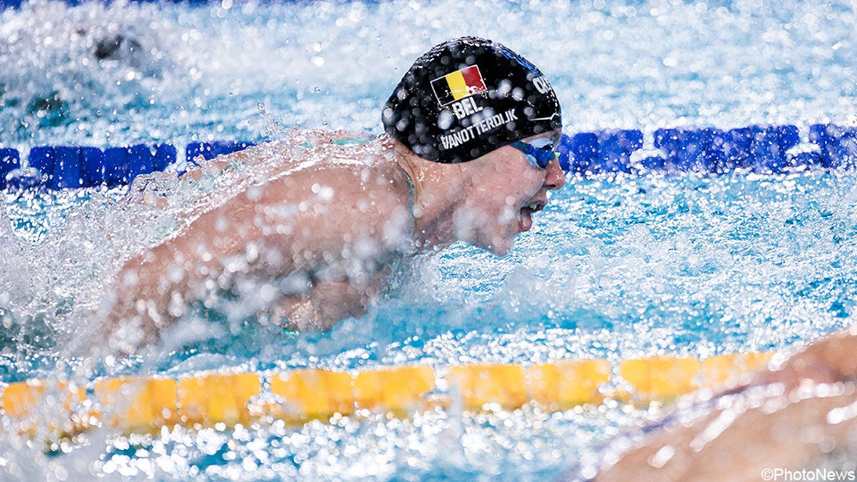 ZILVER! Roos Vanotterdijk legt 2e medaille in haar mandje op EK kortebaan