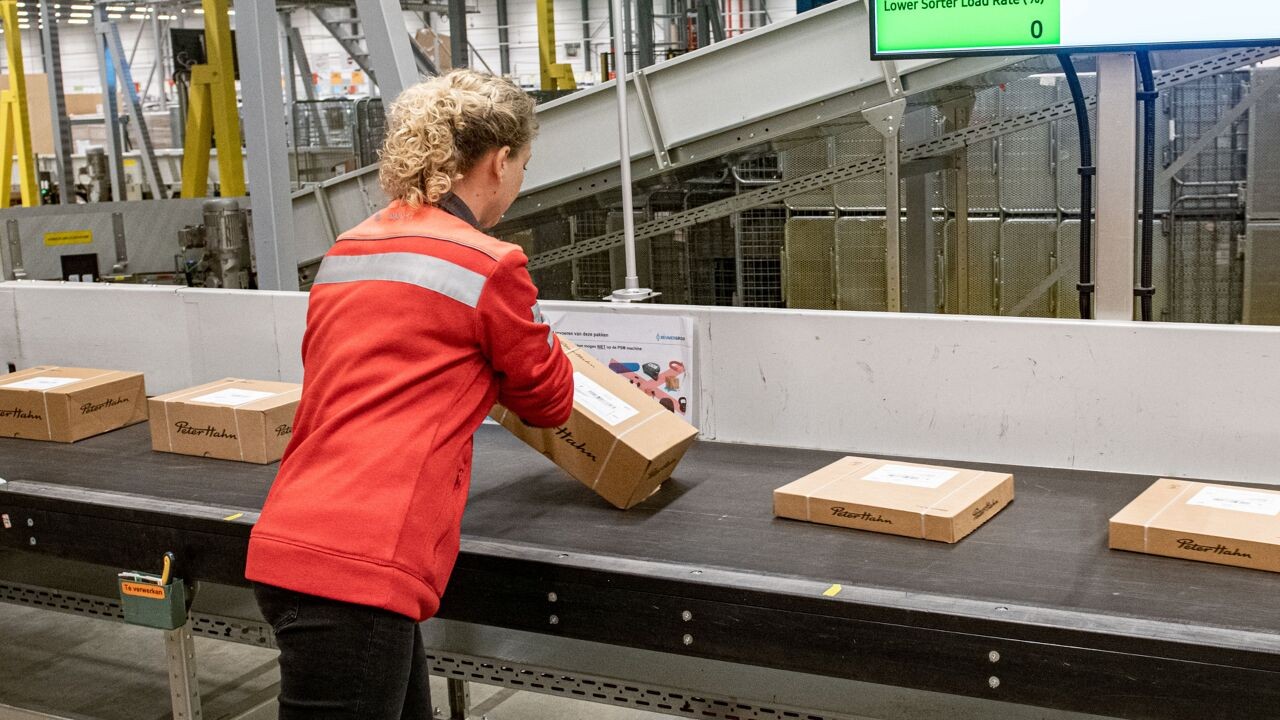 Pakjes verzenden naar de VS via bpost kan opnieuw, maar tegen een hogere prijs