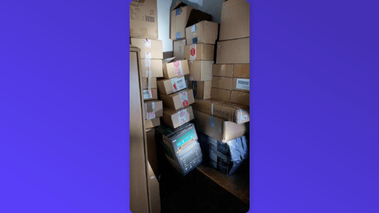 940 postpakketten ontdekt in huis van Limburgse pakjesbezorger: "Tussen 50.000 en 80.000 euro buit"