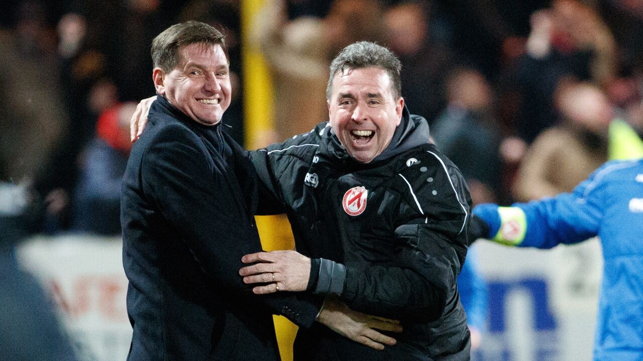 Voetbalwereld in rouw na plotse overlijden Glen De Boeck: "Als mens en trainer iemand om van te houden"