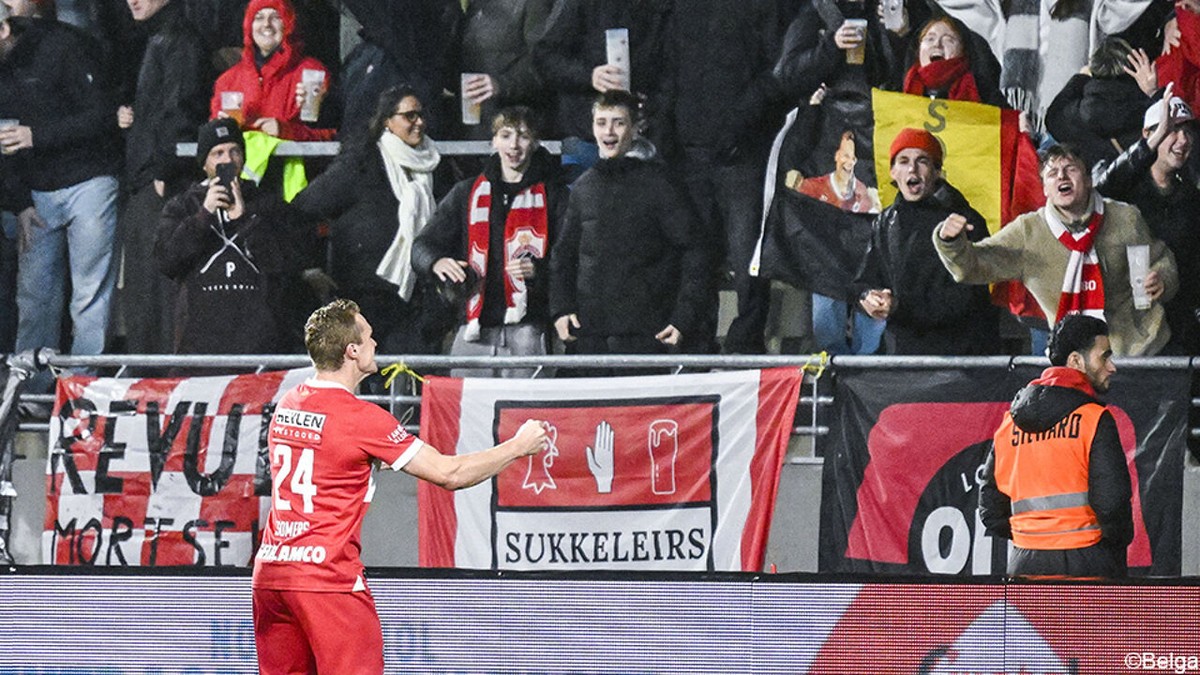 Antwerp stuurt KRC Genk met 3-0 naar huis en opent Tribune 2 met feestavond op de Bosuil
