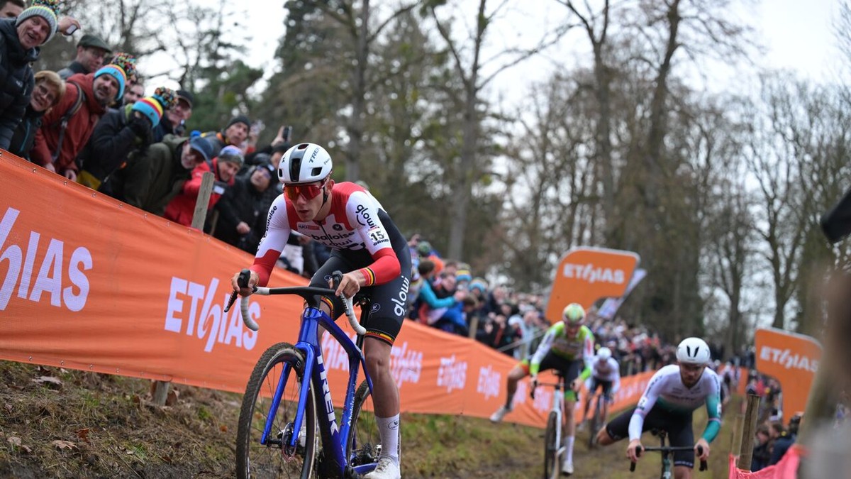 Extra duel met Van der Poel: Thibau Nys voegt WB-cross in Koksijde toe aan zijn programma