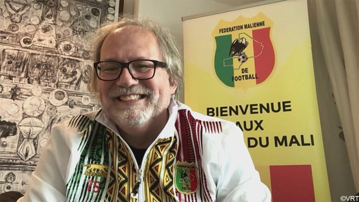 "Als ik dat zeg, word ik met de dood bedreigd": Tom Saintfiet mikt met Mali op halve finales Afrika Cup, maar fans willen meer