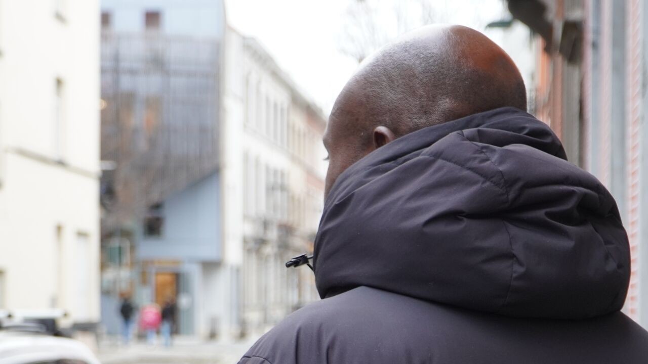 Isaac werkte 7 jaar met de identiteit van iemand anders: "Ik vierde zelfs mijn verjaardag wanneer hij jarig was"