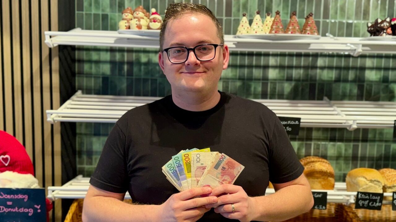 Nog eens cash met Belgische frank betalen? Het kan heel even bij deze bakker in Kessel