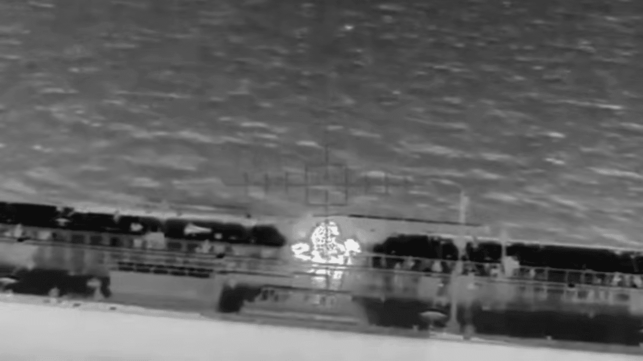 Oekraïne raakt voor het eerst in Middellandse Zee tanker van Russische schaduwvloot met drones, zeggen veiligheidsdiensten