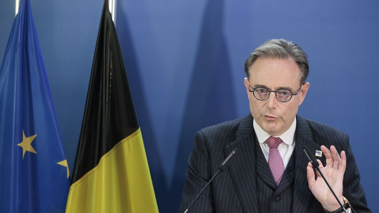 Niet met Russisch geld, maar door zelf schulden te maken: hoe werkt Europese lening van 90 miljard aan Oekraïne precies?