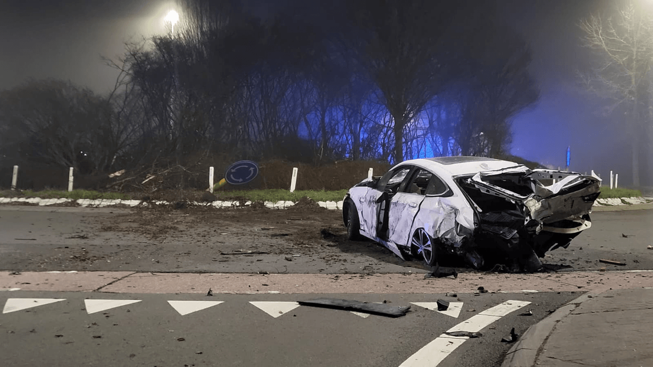 45-jarige man komt om het leven bij ongeval aan rotonde in Geel