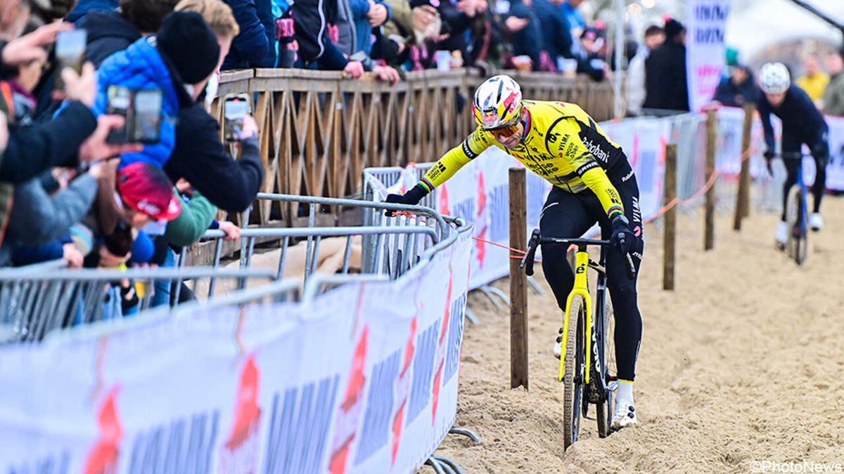 LIVESTREAM (15u): Plage Cross maakt comeback met een knal, mét Van der Poel, Van Aert en Nys