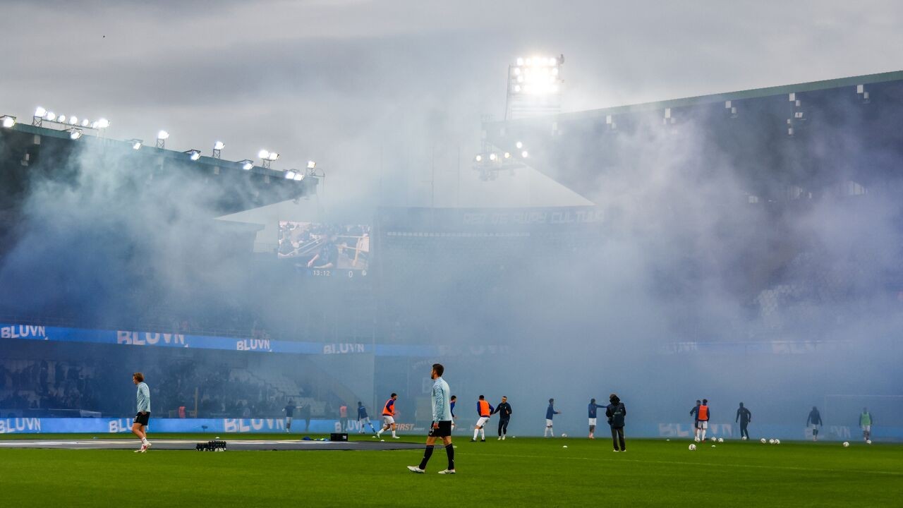 AA Gent-supporter zwaargewond aan hand en vingers door vuurwerk voor match tegen Club Brugge