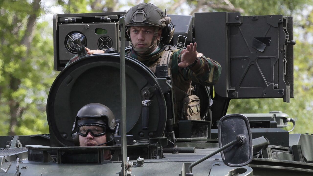 Vlaamse overheid investeert extra in defensietechnologie en versoepelt controle op wapenhandel