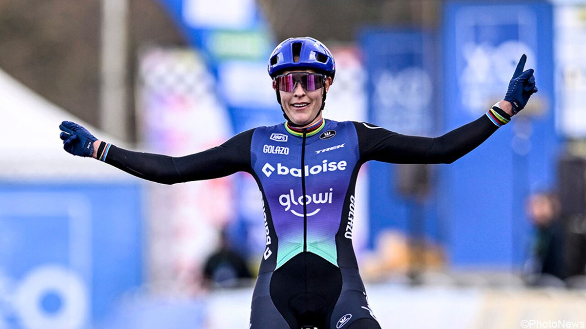 3 crossen in 3 dagen met 3 zeges: andermaal dominante Lucinda Brand duldt ook in Hofstade geen tegenstand