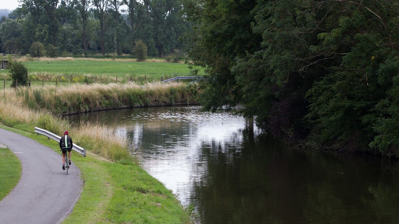Met dank aan de boeren én het weer: oppervlaktewater in Vlaanderen bevat laagste hoeveelheid meststoffen in 20 jaar