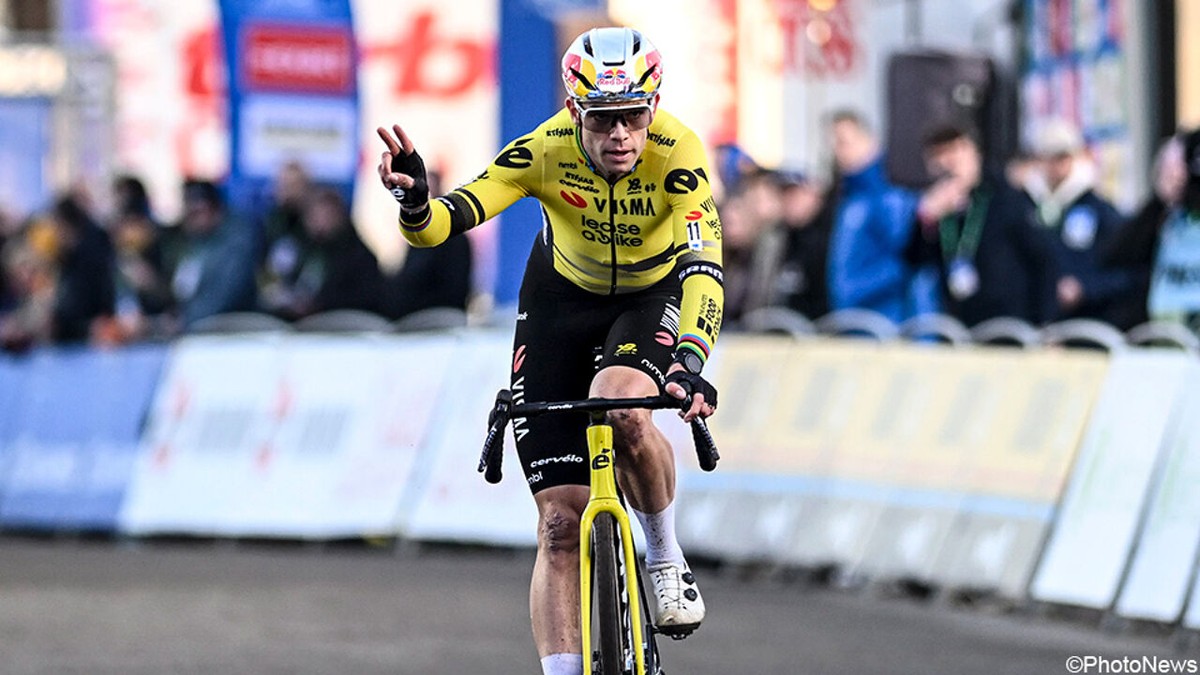 "Ik genoot van de aanmoedigingen": tevreden Wout van Aert (2e) gaat vol vertrouwen naar gouden kans in Zolder