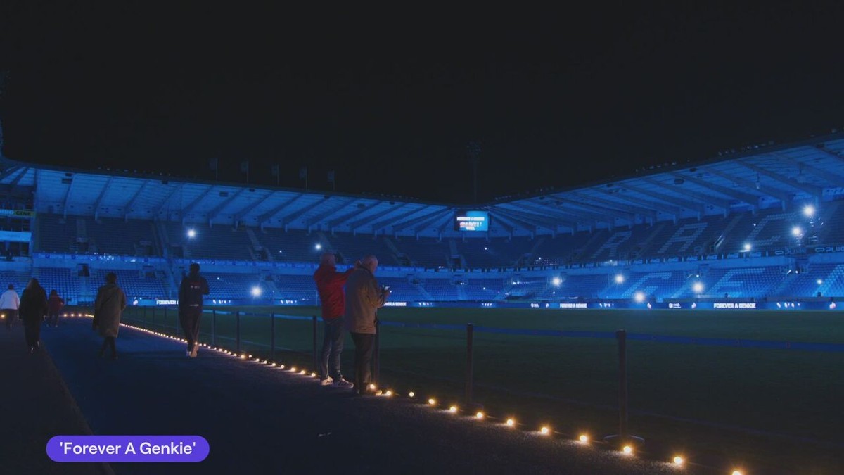 Herdenkingsmoment voor overleden fans 'Forever A Genkie'