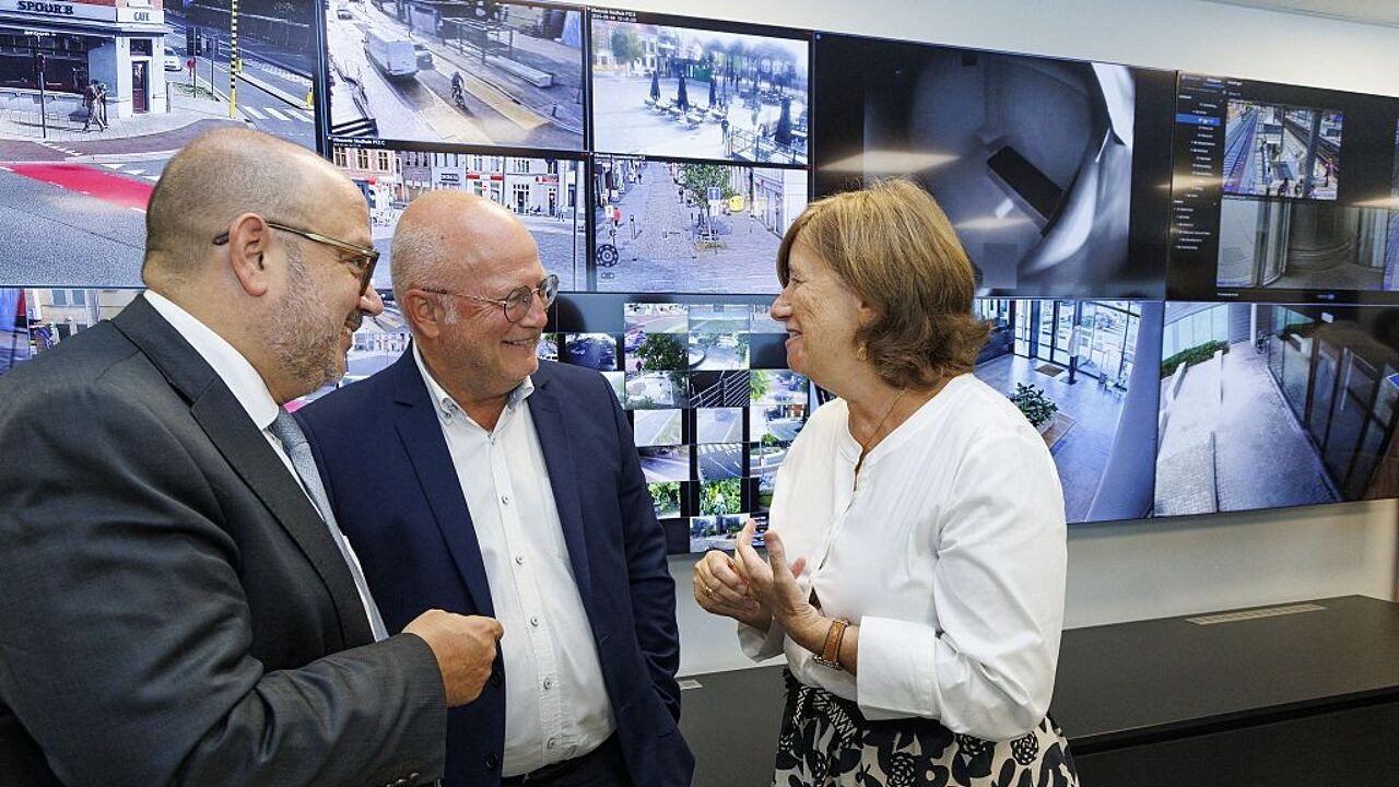 Regering voert genderquota in voor top van overheidsbedrijven: 1 op de 3 directieleden moet vrouw zijn