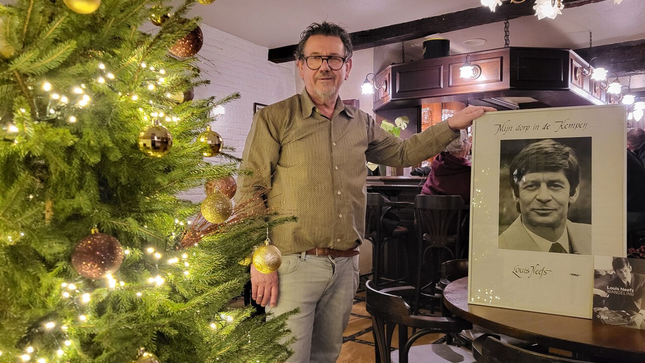 "Voor ons zal Louis Neefs nooit sterven": 'Mijn dorp in de Kempen' Gierle herdenkt zanger die 45 jaar geleden op kerstdag verongelukte