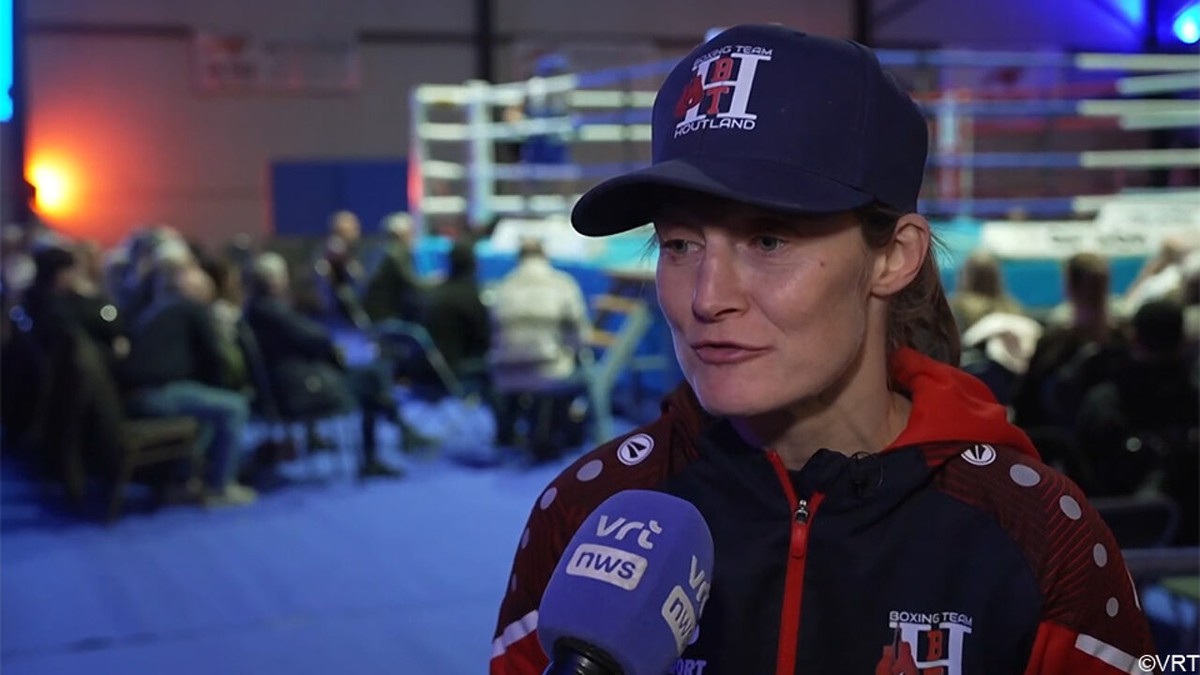 Delfine Persoon droomt na carrièreswitch van één laatste gooi naar wereldtitel: "Laatste uitdaging in de ring"