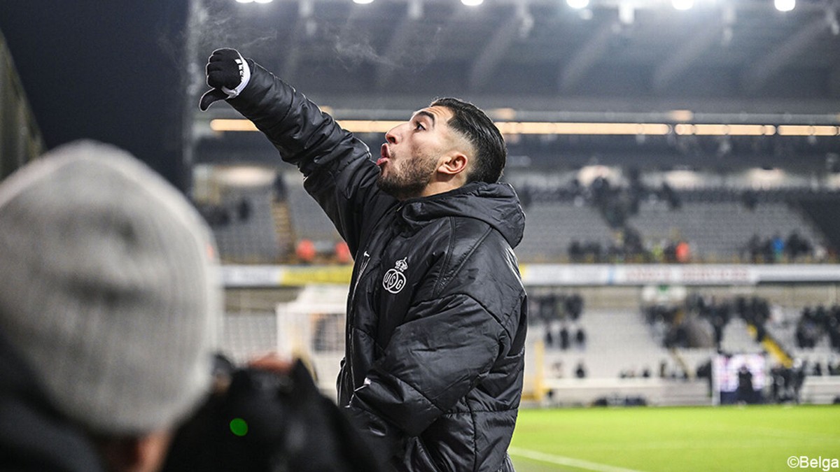 Een beeld dat we nog niet zagen: deel Union-fans weigert te zingen met spelers, El Hadj reageert met veelzeggende duim
