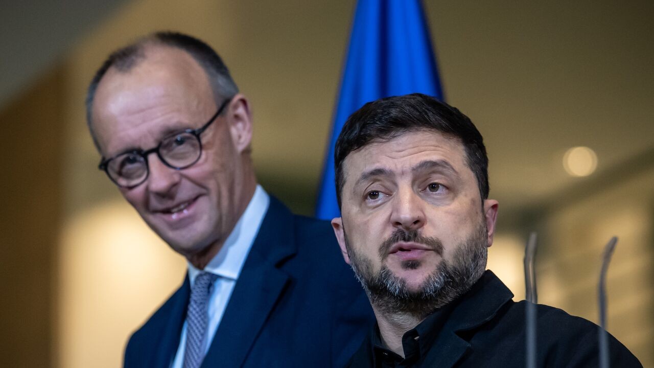 Europese leiders spreken steun uit voor Oekraïne na telefoongesprek met Zelensky aan vooravond ontmoeting Trump