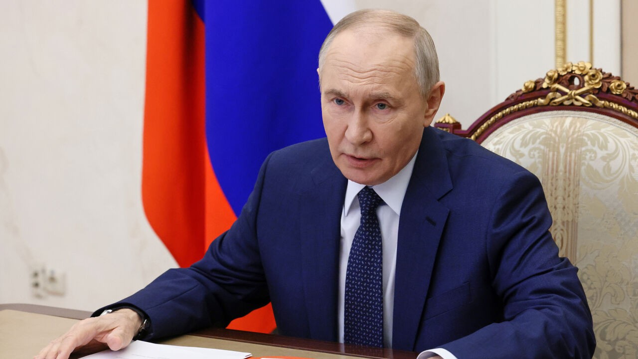 Russische president Poetin: "Oekraïne is niet gehaast om conflict vreedzaam te beëindigen"