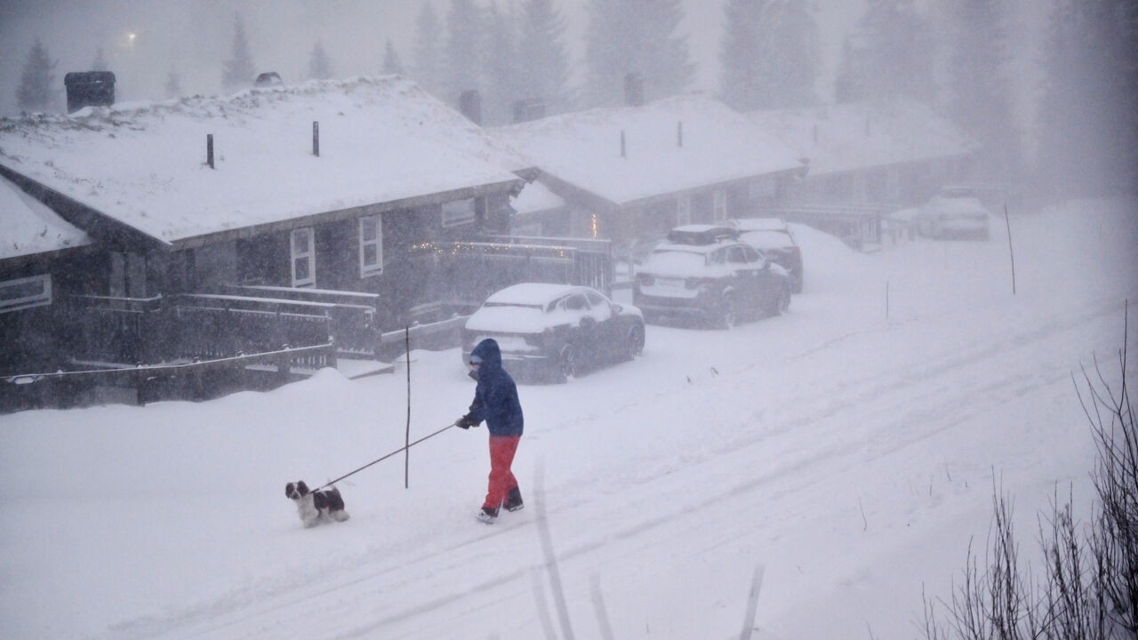 Storm Johannes raast door Scandinavië: al 3 doden en meer dan 100.000 gezinnen zonder stroom