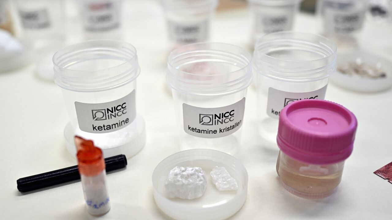 Onderzoekers zien opmars van ketamine in het verkeer: "Risico's zoals desoriëntatie en hallucinaties"