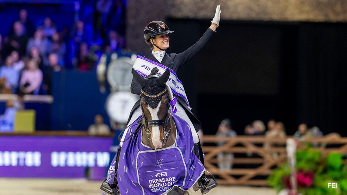 Larissa Pauluis domineert met dubbele overwinning in Wereldbeker dressuur in Mechelen