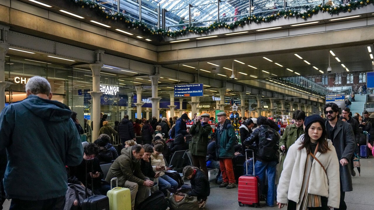 Welke rechten heb je als je treinreis naar of vanuit het Verenigd Koninkrijk vertraagd of geschrapt is?