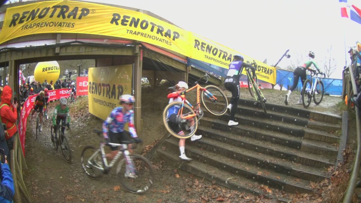 Brand heerst ook op 1 januari in Baal: bekijk het verslag