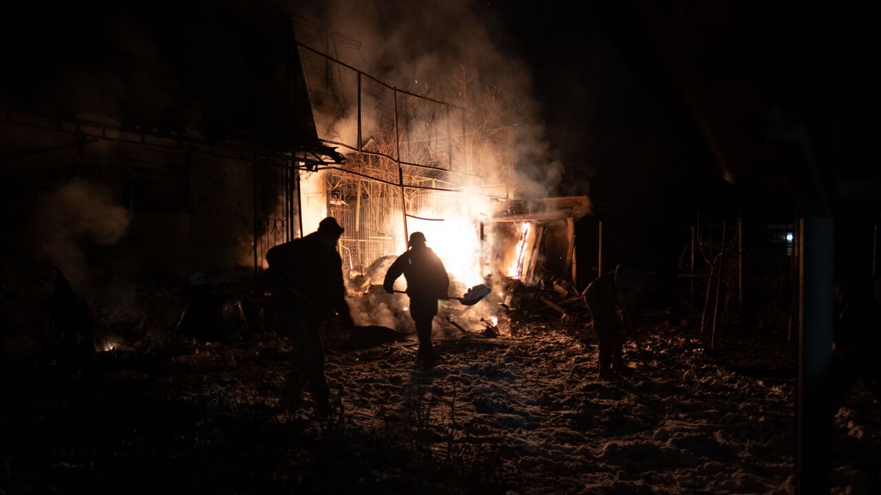 "Zo beginnen wij het nieuwe jaar, het is een hel": 4 dagen in de Oekraïense Donbas tijdens de jaarwisseling