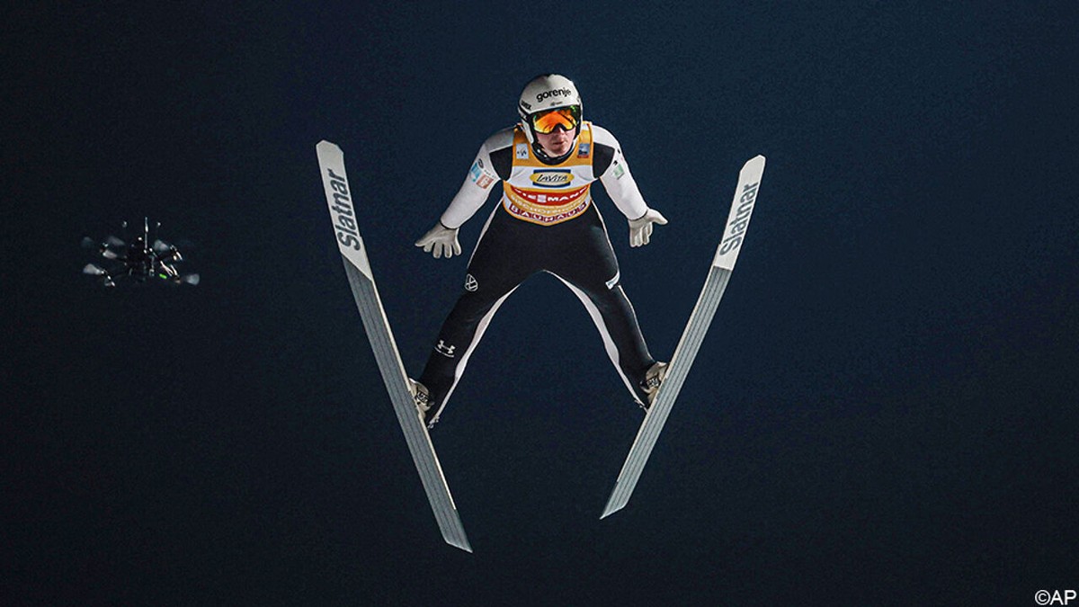 "Het lijkt me heel bizar": schansspringwereld in de ban van gerucht dat skiërs geslachtsdeel inspuiten met zuur