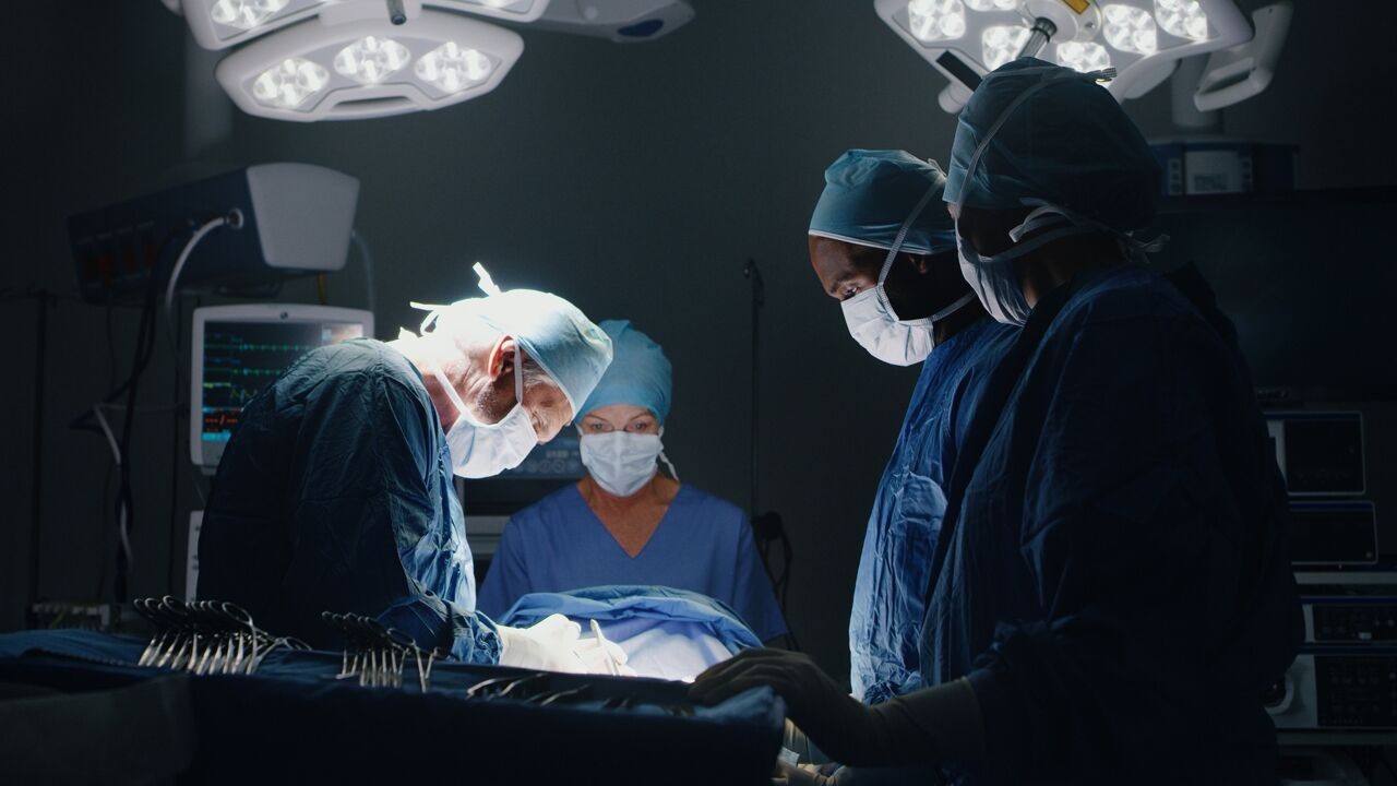 "Is er een kind of buurman die eens kan langskomen?": patiënten na operatie gemiddeld nog maar 5 dagen in ziekenhuis