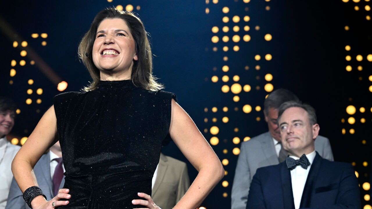 Van Peel speecht, De Wever dj't: N-VA zet vol zelfvertrouwen nieuwe jaar in