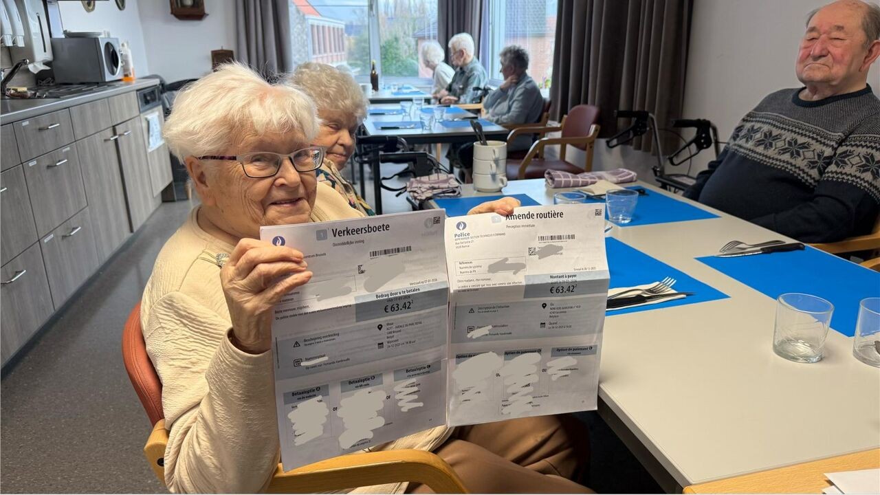 Fernanda (92) uit Bissegem krijgt 2 snelheidsboetes, hoewel ze al anderhalf jaar niet meer rijdt