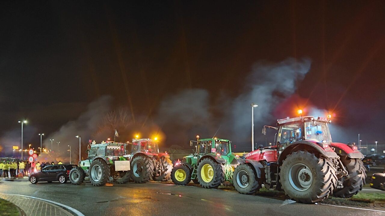 Tractoren blokkeren nog steeds rotonde aan vrachtluchthaven Zaventem: "Blijven tot zaterdag"