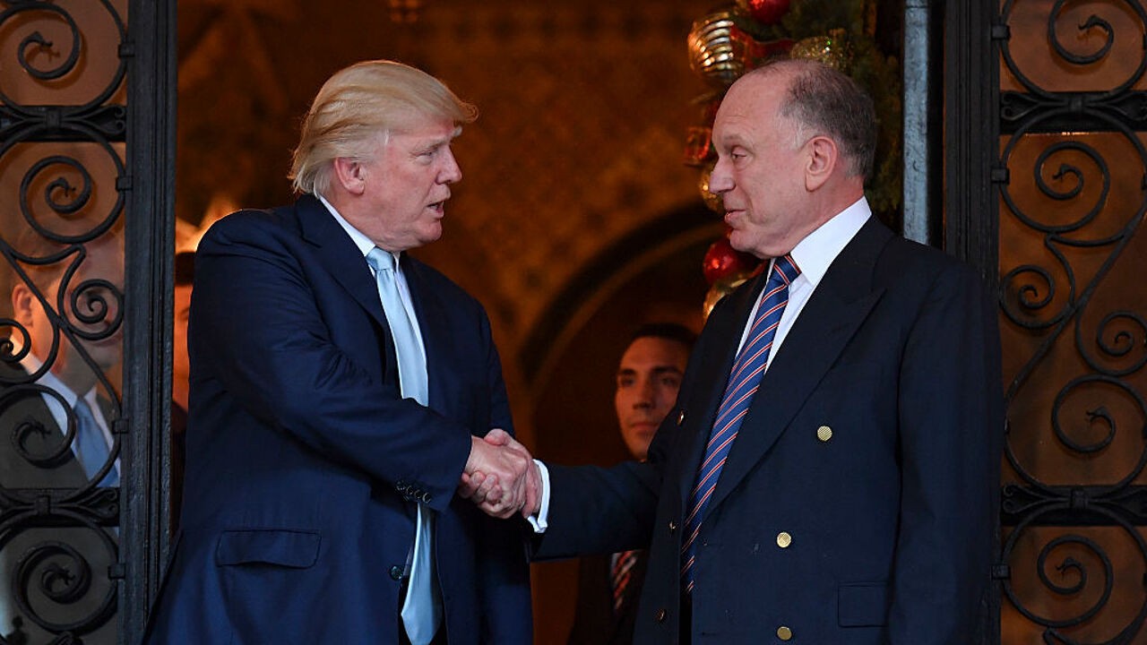 Groenland kopen? Erfgenaam van cosmetica-imperium Estée Lauder zou het Donald Trump hebben ingefluisterd