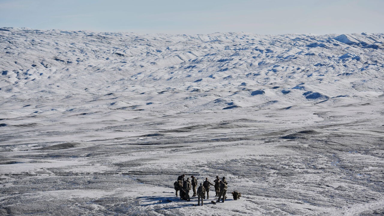 Nederland stuurt 1 officier naar Groenland, "We bekijken welke steun België kan leveren", zegt minister Prévot