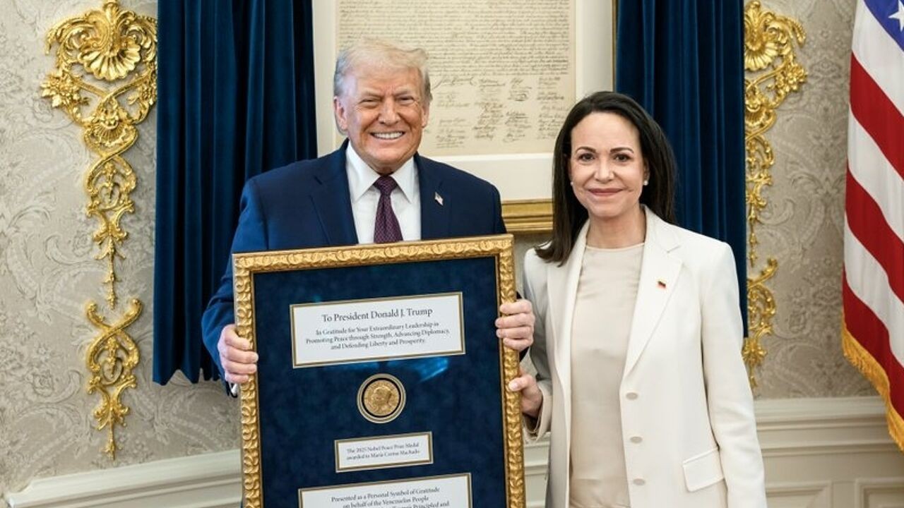 Machado biedt Trump medaille Nobelprijs voor de Vrede aan: "Een hele eer"