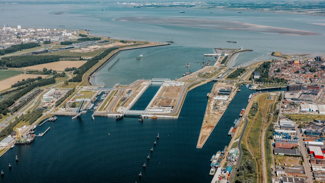 Fusiehaven North Sea Port groeit in onzekere tijden: "Fors meer handel met Canada, nieuwe militaire uitdagingen"