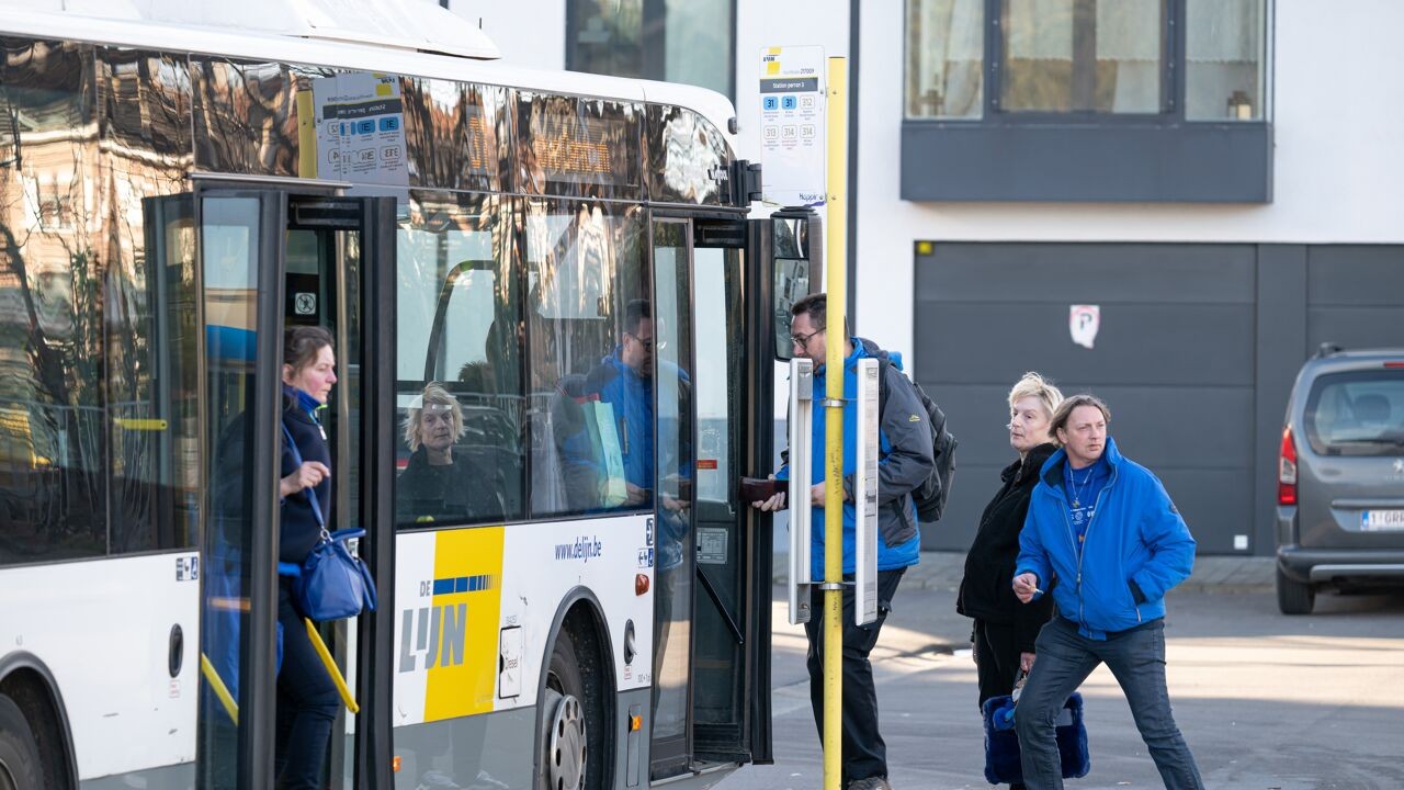 Validatoren defect op voertuig van De Lijn? Reizigers mét vervoersbewijs riskeren geen boete meer