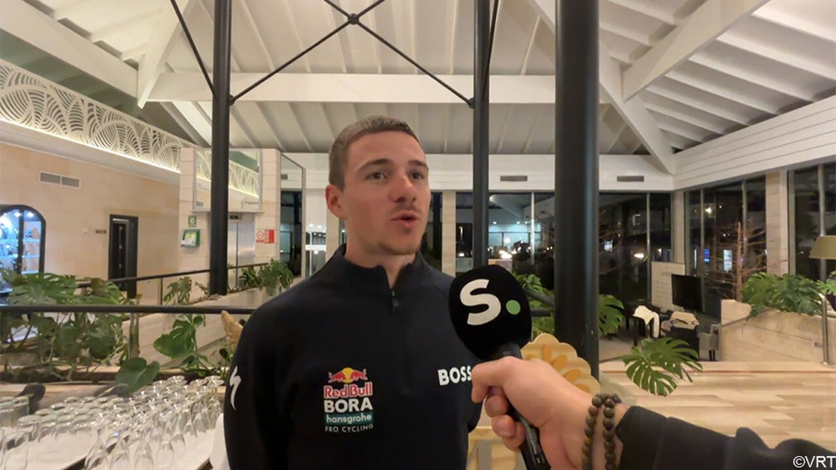 Remco Evenepoel is na vlotte integratie klaar voor eerste koers: "Alles is gegaan zoals het moest"