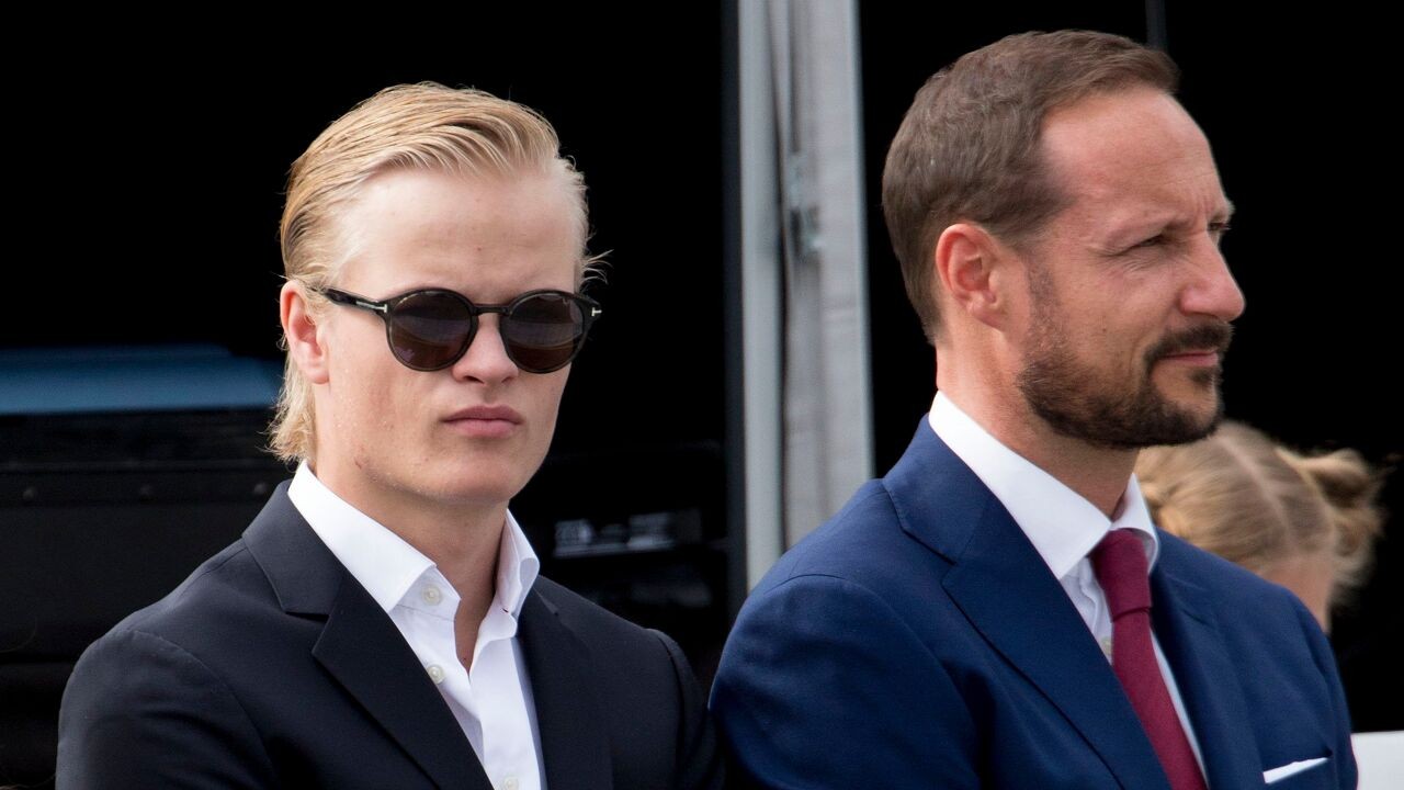 Van verkrachtingen tot huiselijk geweld: monsterproces tegen Noorse 'bonusprins' Marius van start