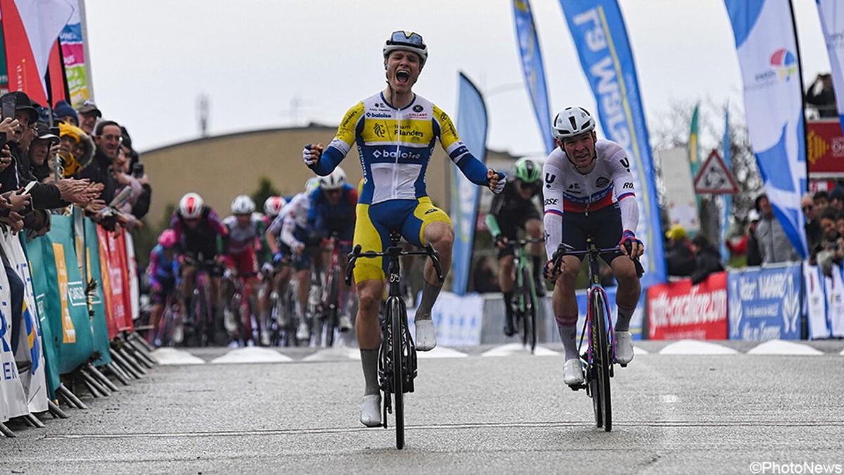 Belgische surprise in Bessèges: Tom Crabbe vloert Lukas Kubis en schenkt Flanders-Baloise eerste zege sinds 2024