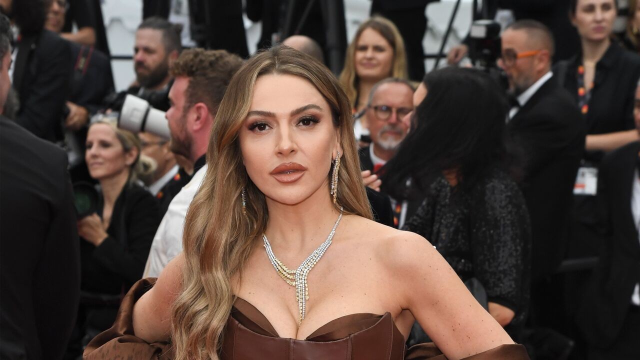 Turks onderzoek naar zangeres Hadise afgesloten: bloedanalyse bewijst dat er geen sprake is van druggebruik