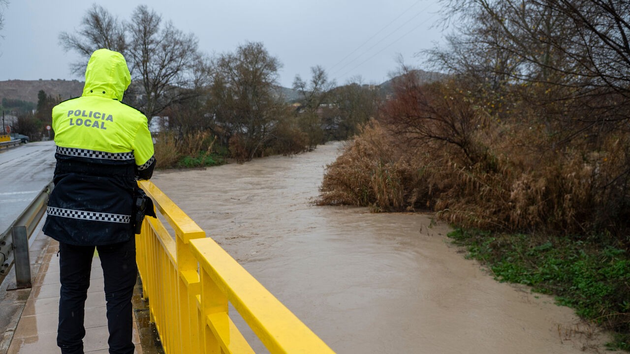 Aanhoudend slecht weer en wateroverlast in Spanje en Portugal, code rood in delen van Andalusië: wat is daar aan de hand?