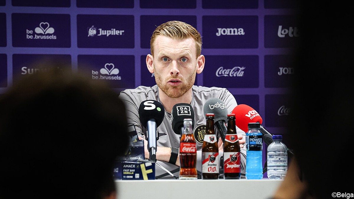 "Zou dom zijn om alles hetzelfde te laten": Edward Still wil meteen ingrijpen bij Anderlecht, maar "T1 blijven is geen must"